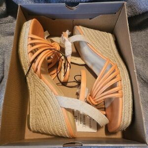 Liz Claiborne Orange Wedge Sandals Womens 9.5 NWT